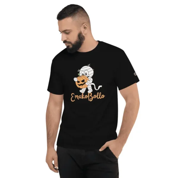 Homme élégant arborant un t-shirt champion EmakoBollo noir Halloween