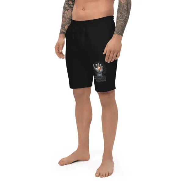 Homme arborant un short en molleton homme Robo Dice