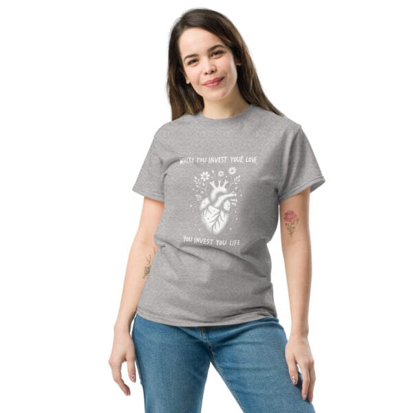 t-shirt classique unisexe heart bloom – Image 10